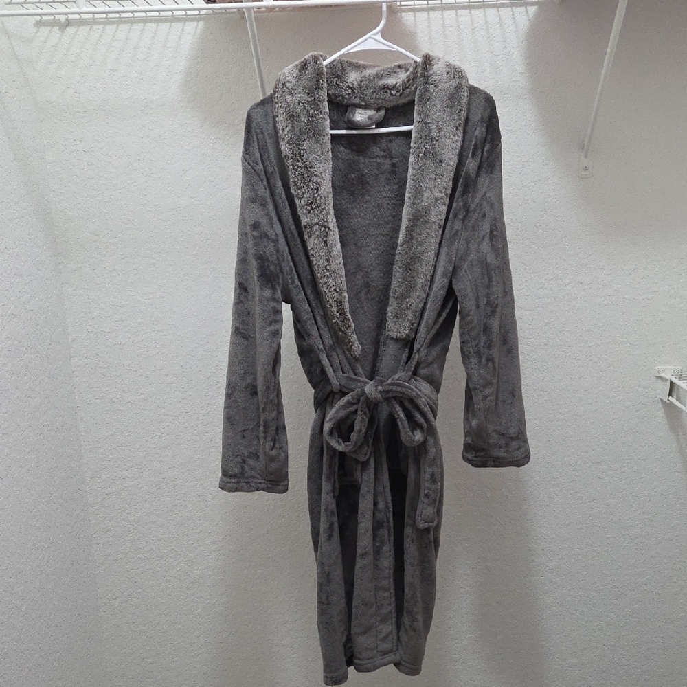 Gray Plush Women's Robe